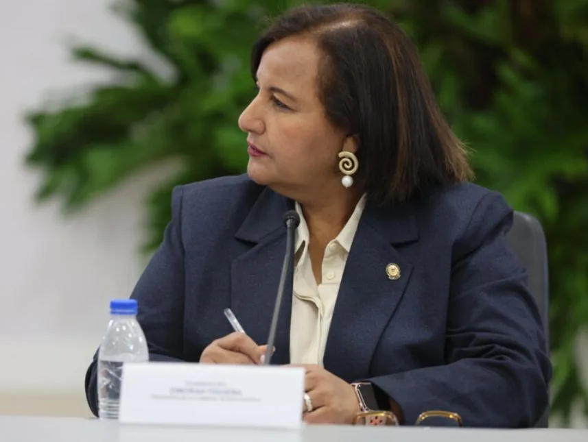 Dinorah Figuera se pronuncia sobre las excarcelaciones