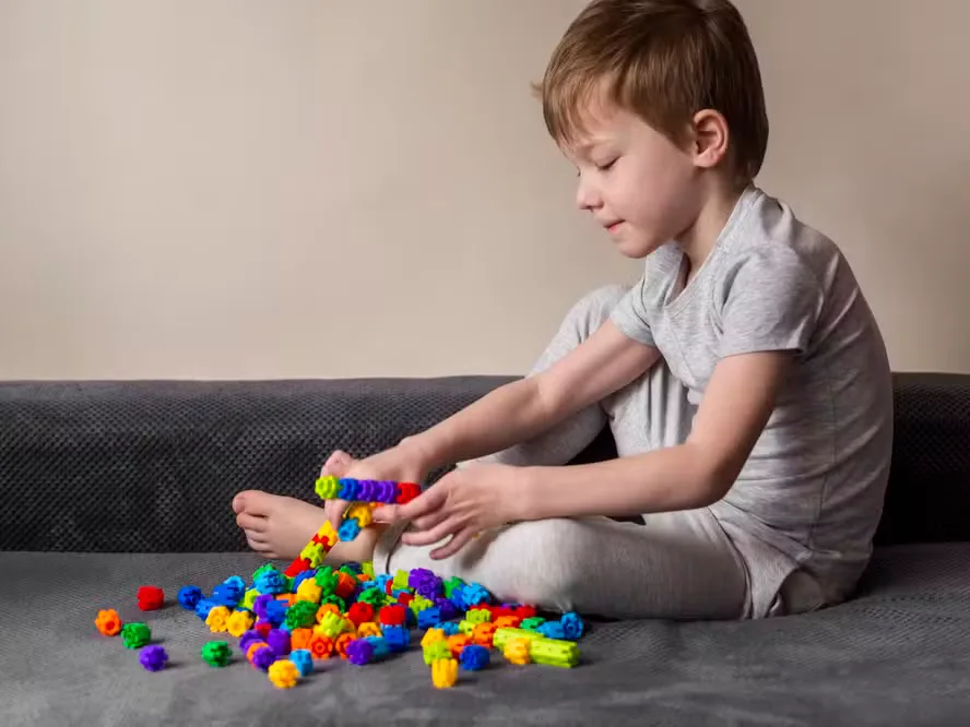 Quantas pessoas têm autismo no Brasil? Novo estudo traz estimativa inédita