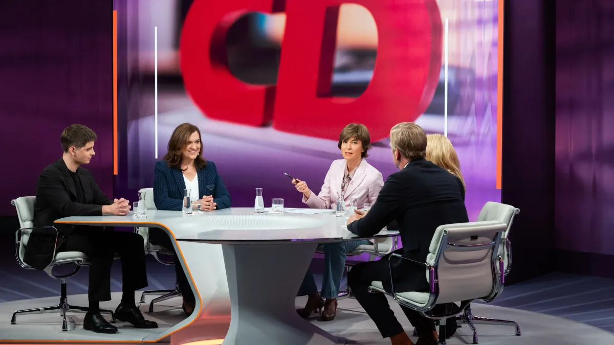 TV-Kritik „Maybrit Illner“: „Tief in den Abgrund geschaut“