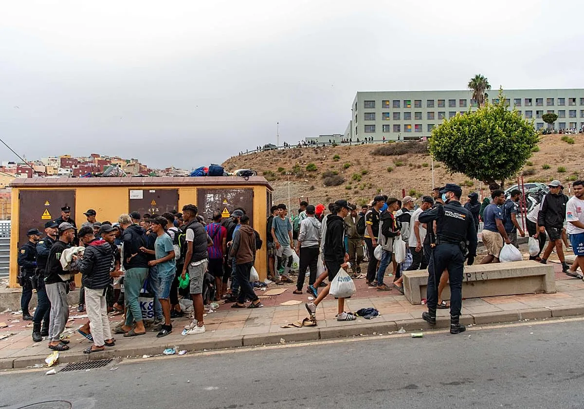 El Gobierno desclasificará este martes los informes de la crisis de Ceuta y serán públicos el miércoles