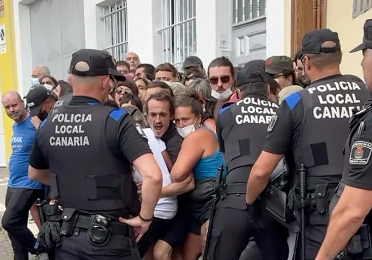 Desahucian a una mujer con dos menores a su cargo de una vivienda de alquiler en Las Palmas