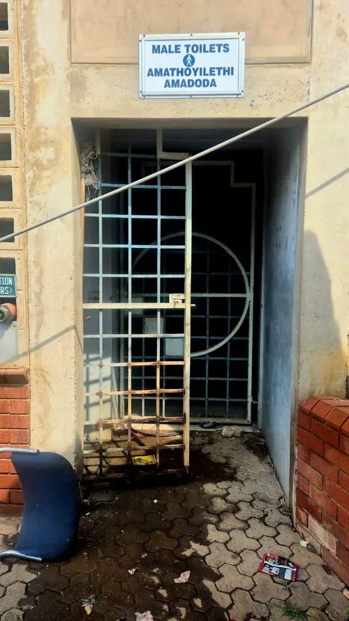 WATCH: Water outage, locked toilets disrupt services at Umlazi SASSA office