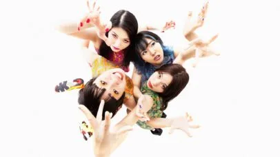 Otoboke Beaver lamenta após arremesso de guitarra mandar fã para o hospital
