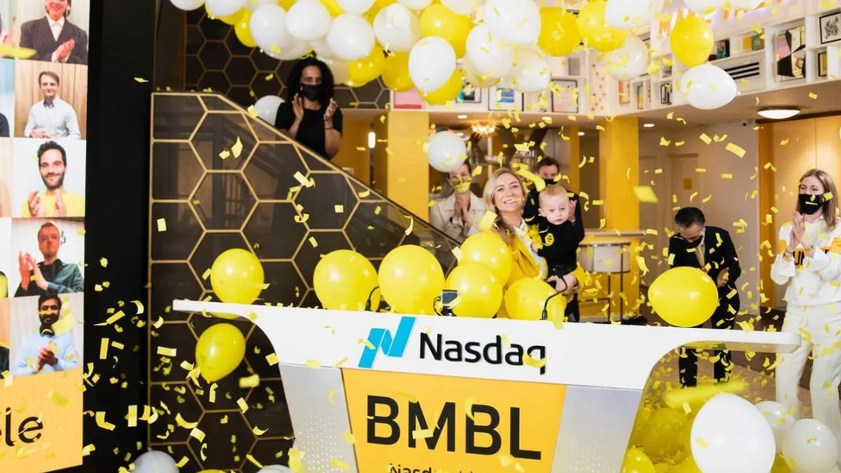 Geração Z cansou do ‘deslizar infinito’ e Bumble sai da bolsa por R$ 6,5 bilhões