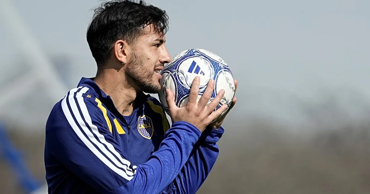Tras un descanso esperado, Boca volvió a las prácticas con altas, bajas y el foco en Racing