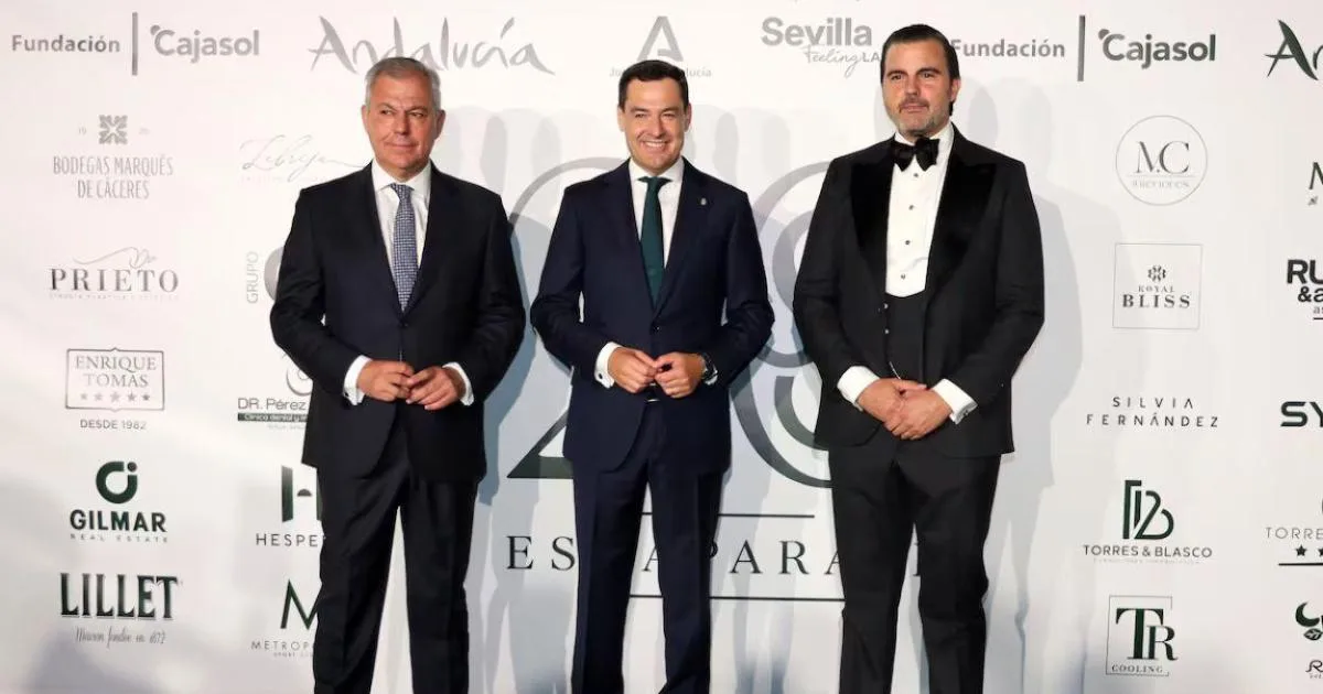 La Junta de Moreno destina 44.000 euros en contratos pÃºblicos a los premios Escaparate desde 2023