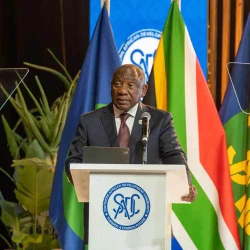 ‘A truck should not spend days waiting at a border’ — Ramaphosa at SADC summit