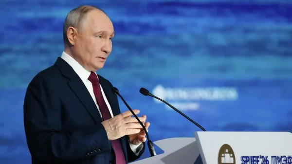 Россия планирует ввести еще 30 ГВт атомных мощностей, заявил Путин