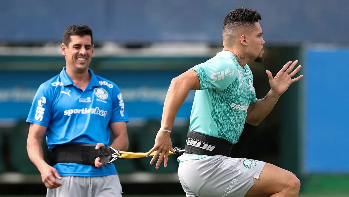 Paulinho sofre nova lesão muscular e é mais um desfalque para o Palmeiras