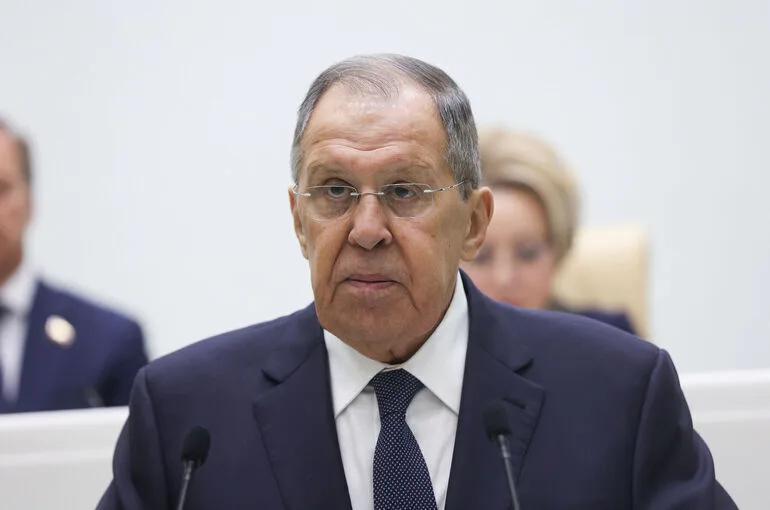 Лавров: НАТО и ЕС пытаются заранее «отмазаться» от военной помощи Украине