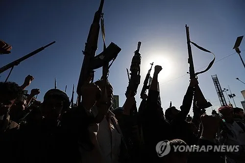 후티 반군 "美 내전 개입 시 고통스러운 보복" 경고