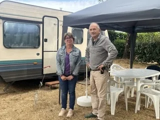 Il y a 33 ans, ils se sont arrêtés par hasard à ce camping du Morbihan et ne l’ont plus quitté depuis
