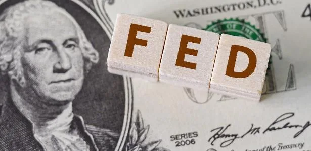 Ata do Fed e balanços de varejistas americanas são destaques do dia
