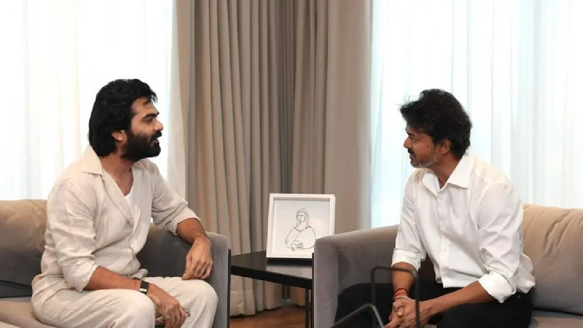 Silambarasan CONFIRMS his political stand and praises Vijay