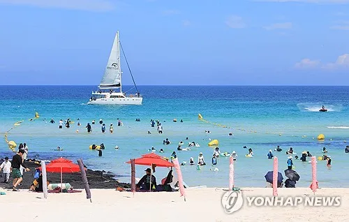제주 30도 넘는 무더위 계속…아침까지 비