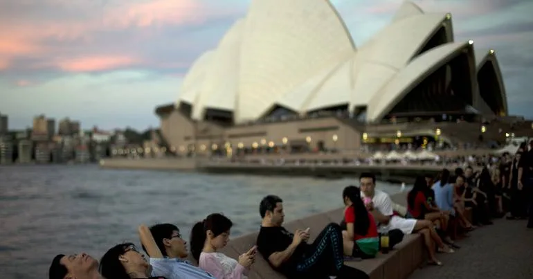 Austrália passará a prender turistas com visto expirado