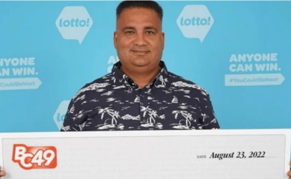 Caminhoneiro compra bilhete premiado de R$ 7,5 milhões da loteria e é processado por colegas do trabalho que exigem parte do prêmio