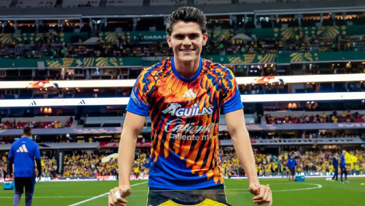 América homenajea a Israel Reyes previo al Clásico Nacional; afición crítica en redes