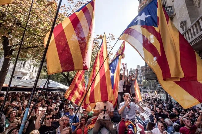 Junqueras pide la "aplicación efectiva" de la amnistía en el noveno aniversario de las protestas ante la sede de Economia