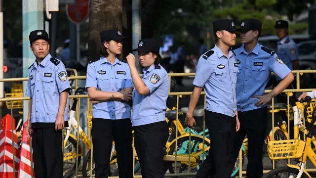 Polícia chinesa desmantela três redes criminosas por extorsão a celebridades