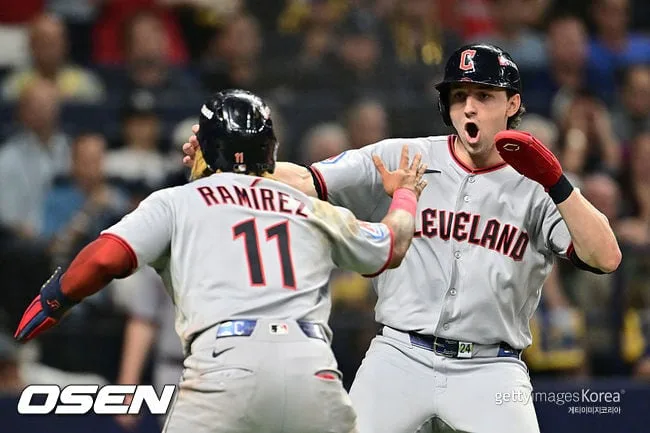 '콘셉트가 뒤집기인가' 클리블랜드, 또또 역전승! 탬파베이 7-3 꺾고 챔피언십 시리즈 기선제압 성공 [ALCS1]