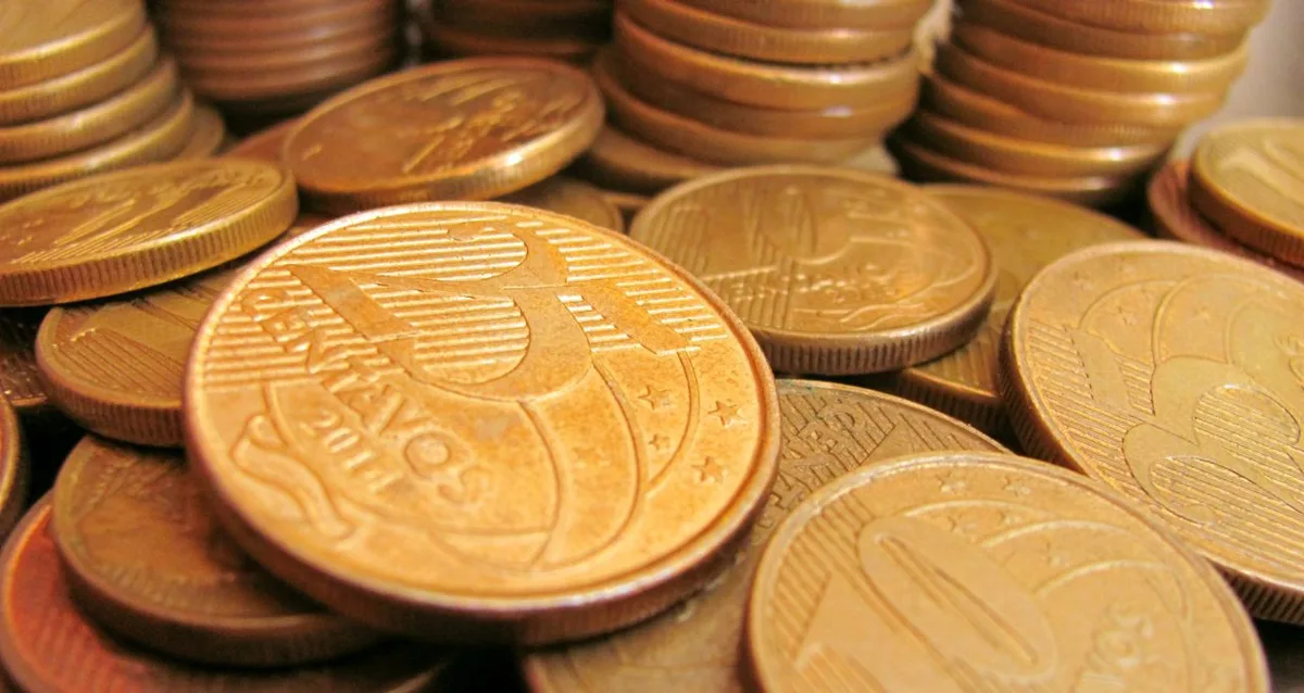 Mercado local acompanha PIB enquanto exterior aguarda dados de emprego nos Estados Unidos; Ibovespa em dólar cai mais de 1% nesta terça-feira (1º)