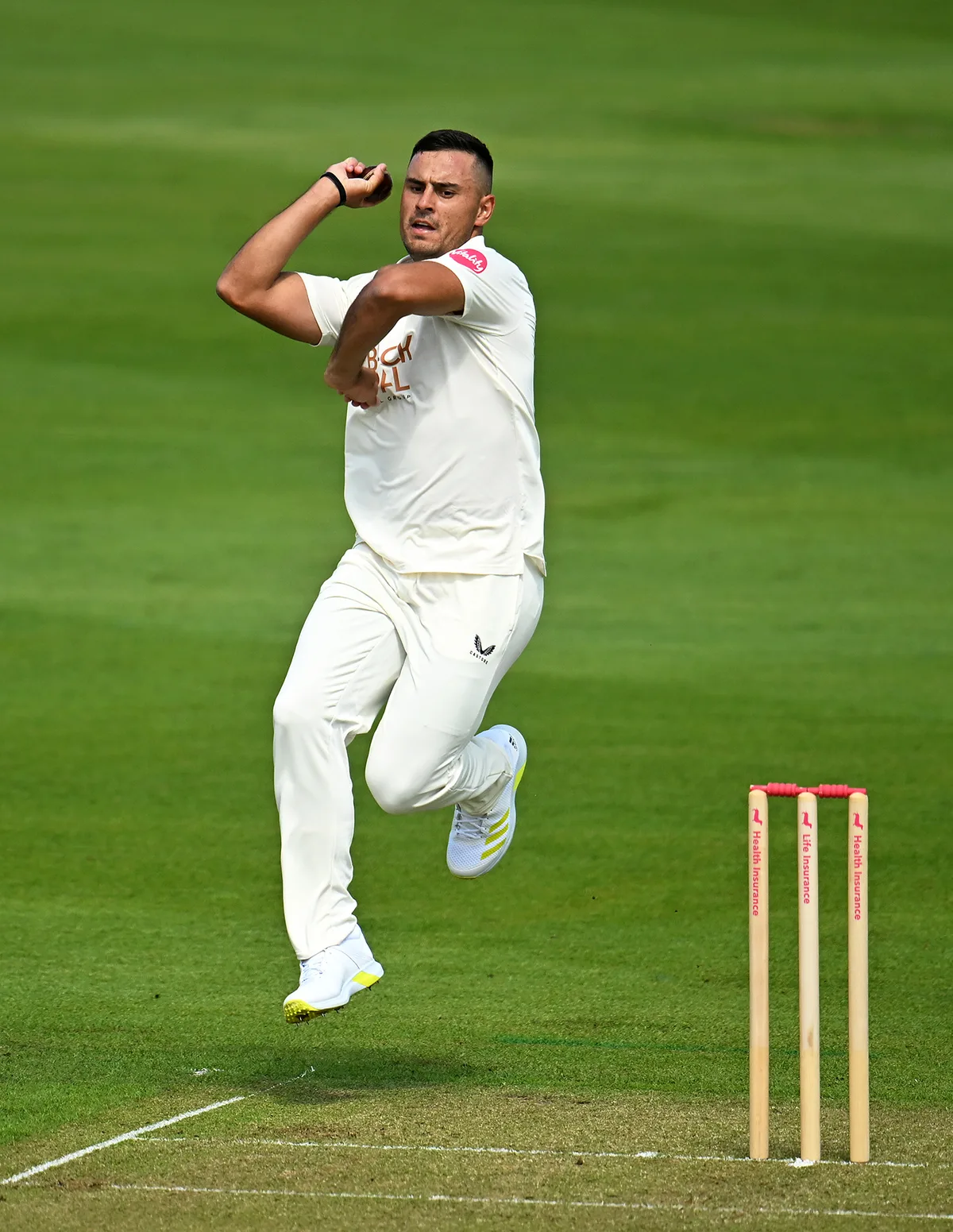Swanepoel gives Worcestershire a chance before rain has final say