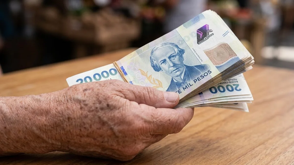 Quiénes acceden a los préstamos personales de $40.000.000 para jubilados y qué tasas de interés tienen en agosto