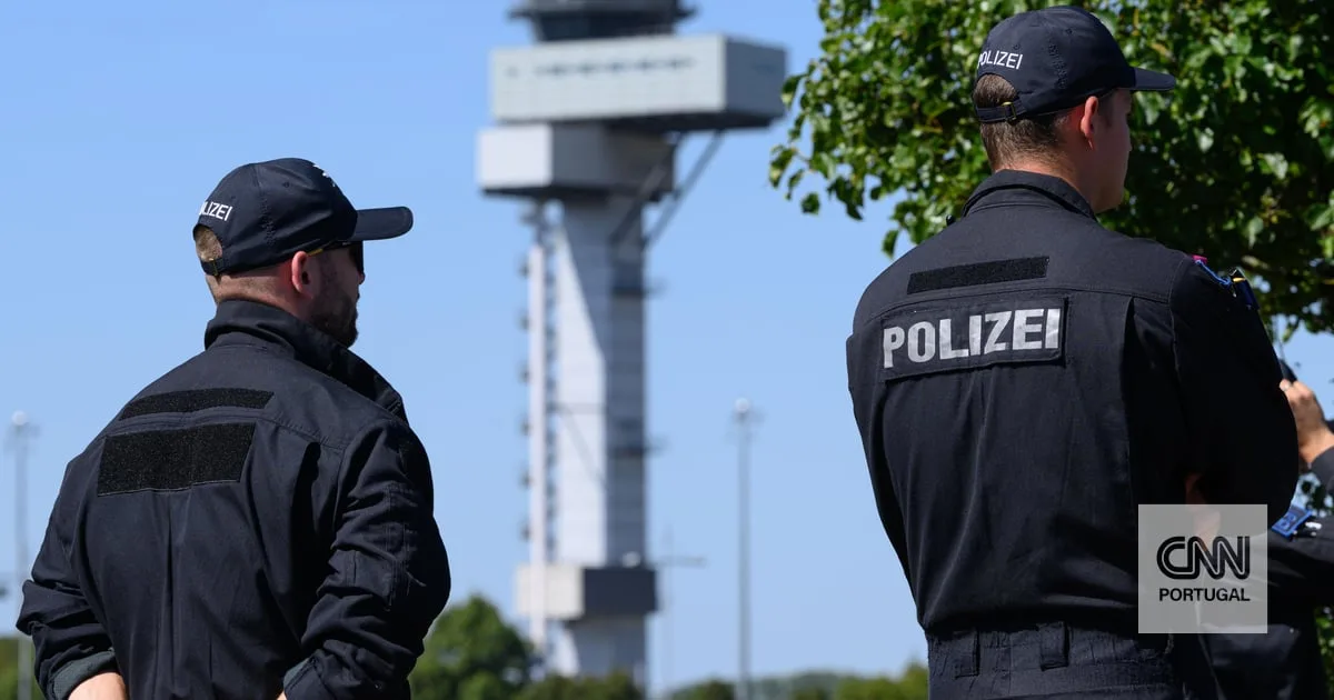 Novo drone e explosivos encontrados junto ao aeroporto de Leipzig. Há suspeitas de envolvimento das secretas russas