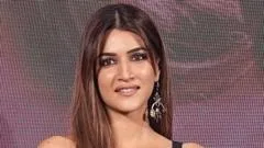 Indian jewellery ad pulled after backlash over actor's outfit