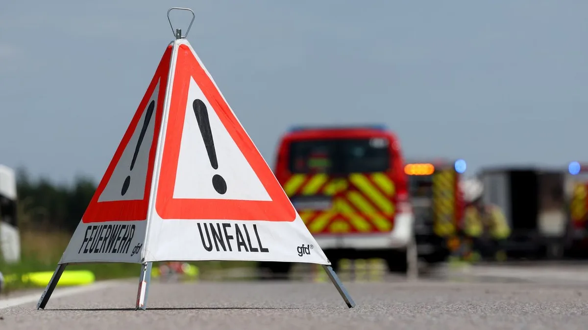 Bei Passau: Lkw-Fahrer stirbt bei Unfall auf A3