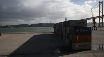 Exportações sobem 2,9% e importações aumentam 5,3% até agosto
