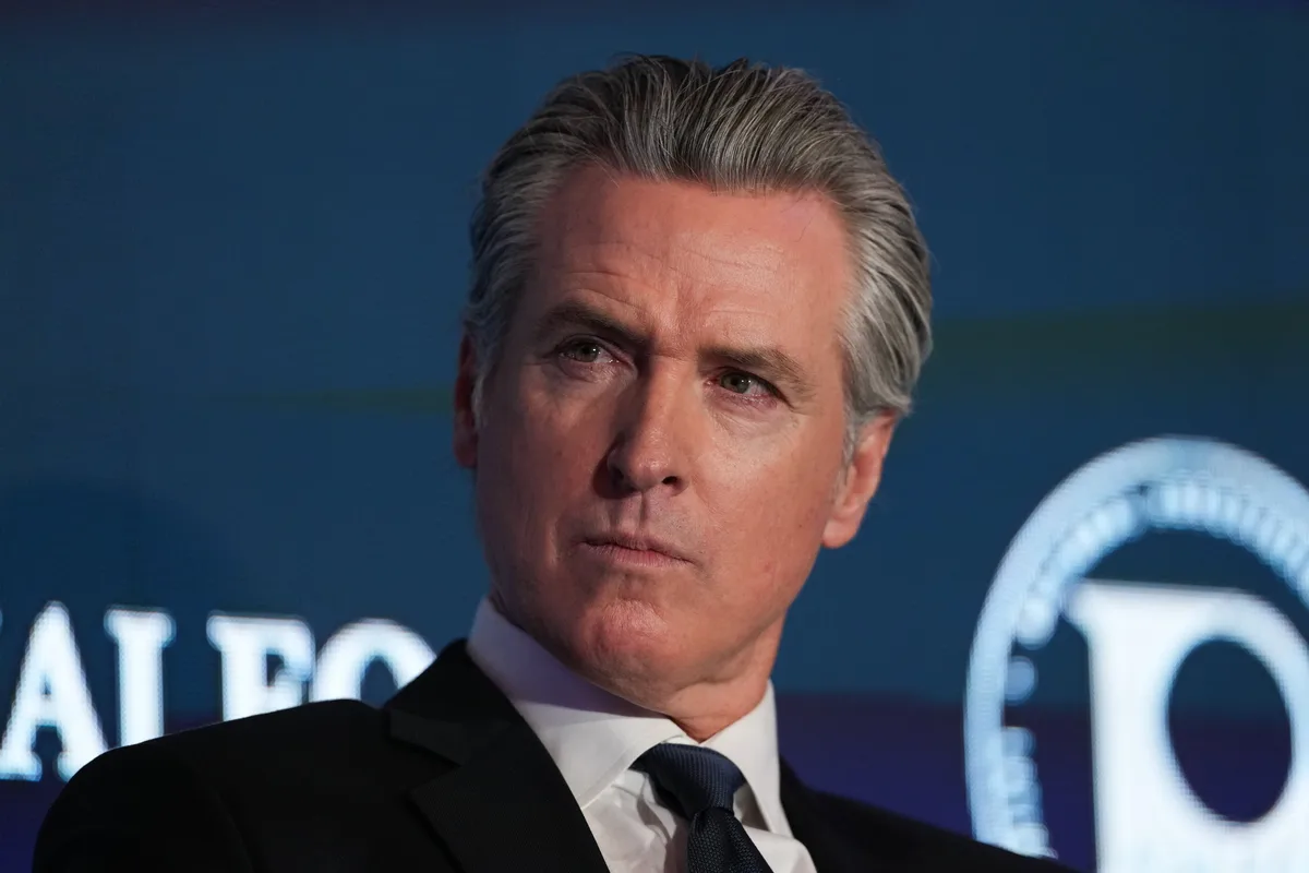 Newsom se niega, pero California insiste y vota en noviembre un impuesto del 5% a los multimillonarios