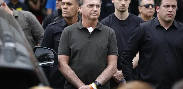 PGR pede que armas de Bolsonaro sejam enviadas ao Exército