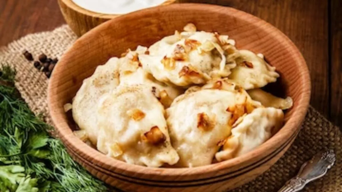 Qué son y cómo se preparan los varenikes, una receta de las más famosas de Ucrania que se hace con tapa de empanadas