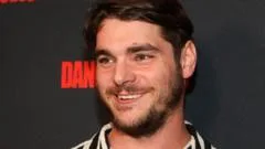 Morre RJ Mitte, ator de 'Breaking Bad' que usou carreira para dar visibilidade a pessoas com deficiência