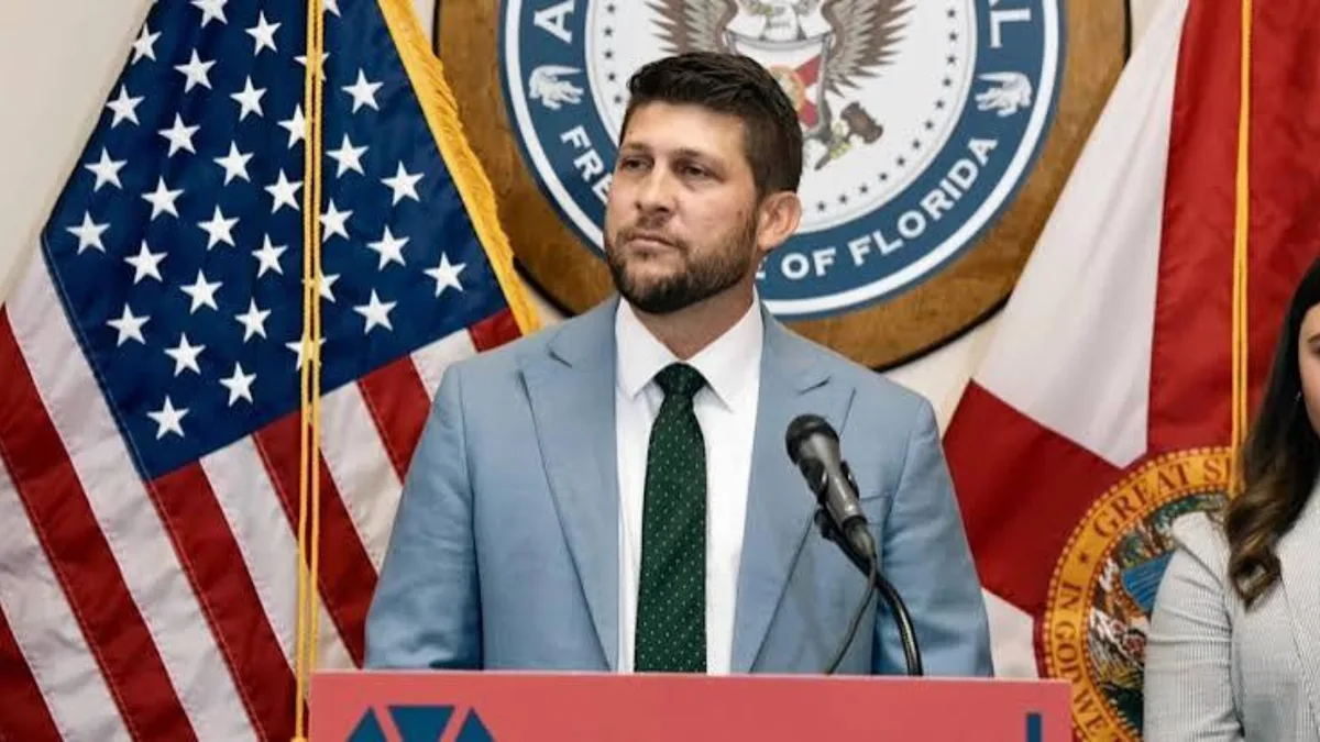 Florida teacher accused of calling 8th-grader ‘misogynist’ over conservative views; Attorney General seeks her dismissal