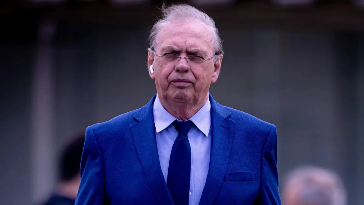 Presidente de time da Série A é ameaçado com revólver por renovação