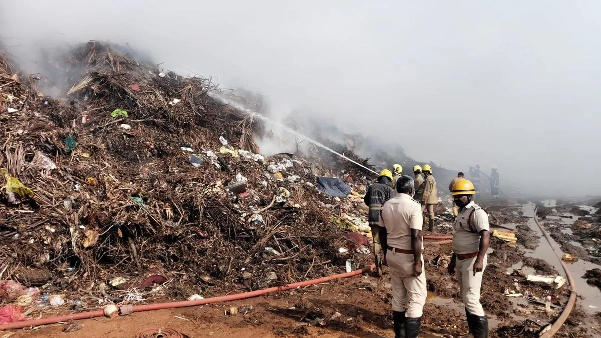 Fire breaks out at Vellalore dumpyard in Coimbatore