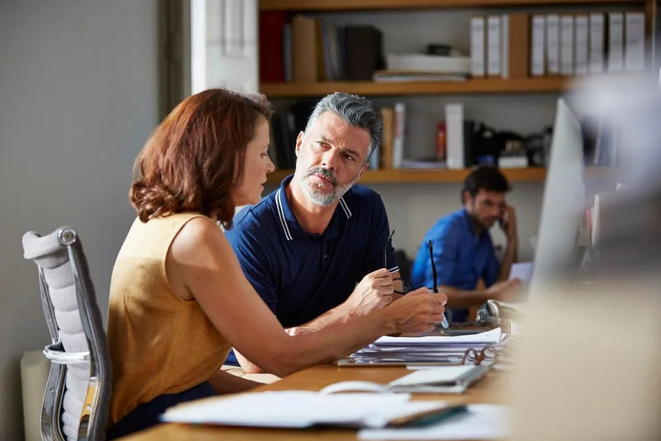 10 Emotional Intelligence Books For Personal And Professional Growth