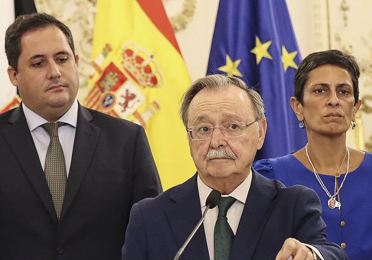 Vivas acusa al Gobierno de Sánchez de «falta de respuesta» y «querer maquillar la realidad» en Ceuta