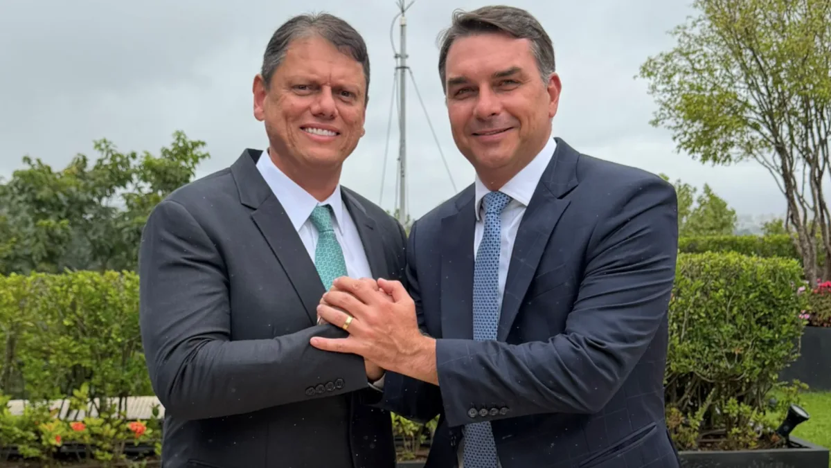 Flávio nega acordo com Tarcísio sobre reeleição