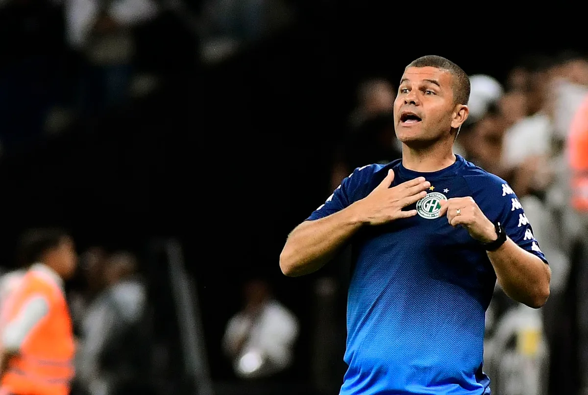 Guarani define velho conhecido como prioridade na busca por novo técnico