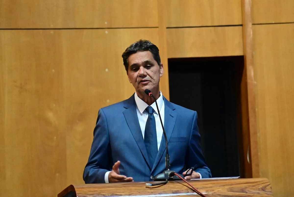 Justiça manda retirar do ar propaganda de Ricardo Ferraço sem todos os dados exigidos pelo TSE