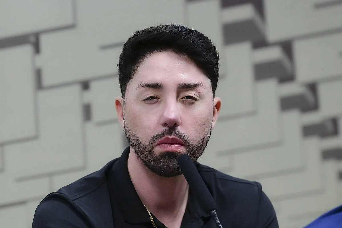 MPT acusa influenciador Rico Melquiades de assédio eleitoral e pede indenização de R$ 5 milhões