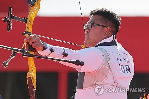 [전국체전] 올림픽 3관왕도 어렵다…양궁 김우진·임시현, 조기 탈락