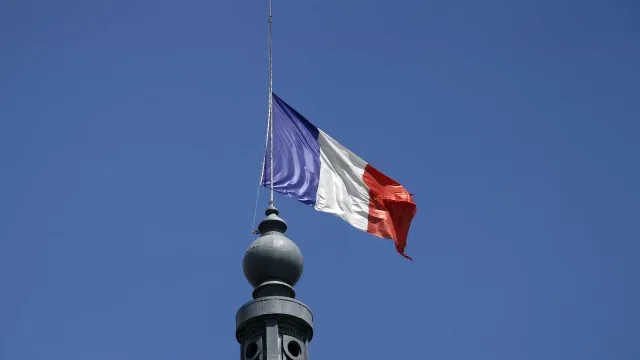 Atropelamento no noroeste de França deixa pelo menos 1 morto e 12 feridos