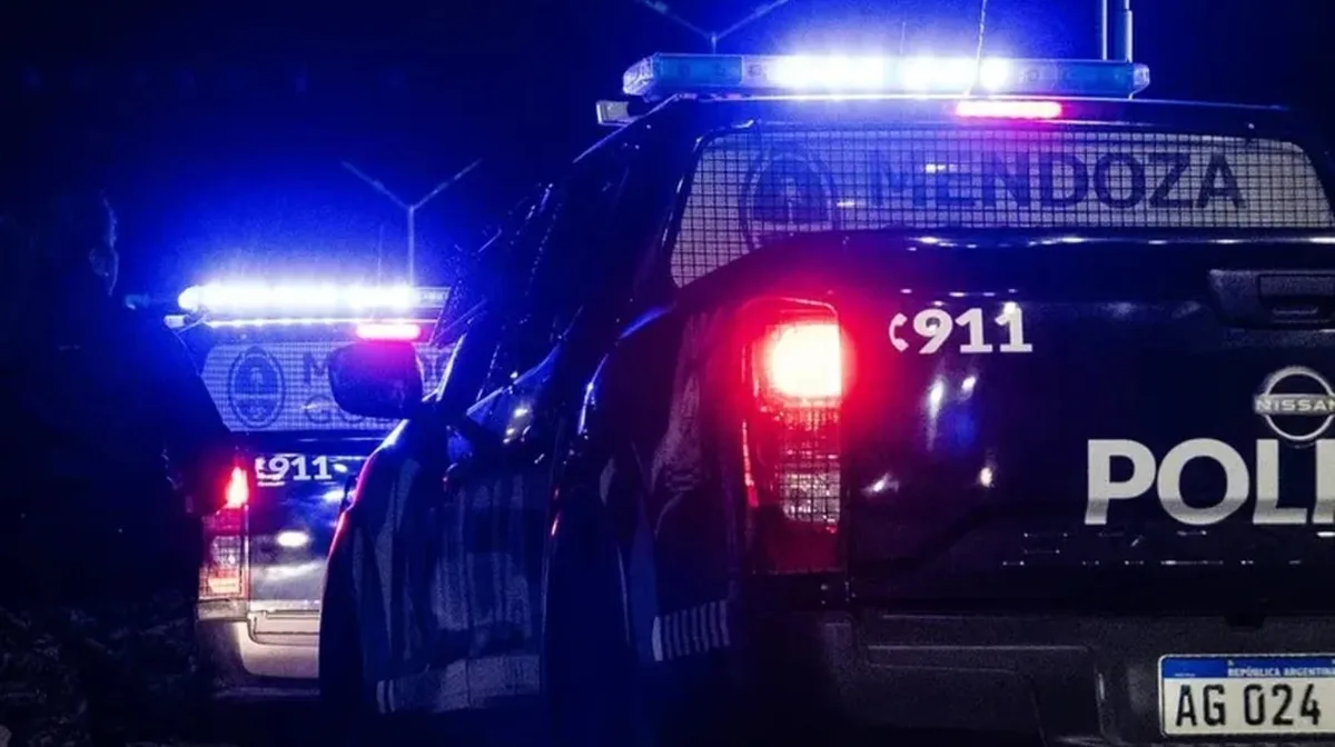 Accidente fatal en la Ruta 143: un camión chocó contra una moto en la que iban tres personas y murió un joven de 18 años