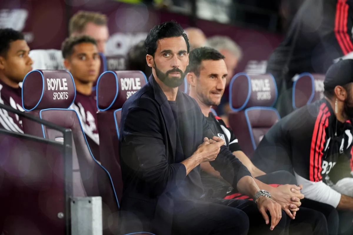 Alvaro Arbeloa confirms Fulham injury latest before Manchester United clash