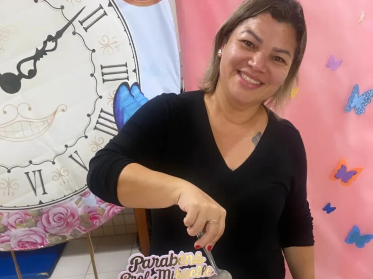 Professora de 44 anos morre após passar mal em frente à catedral de Rio Branco: 'Estava indo rezar', diz marido